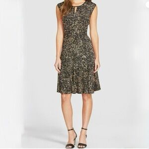 NIC+ZOE Starling Black Star Print with Faux Leather Trim Sleeveless Keyhole